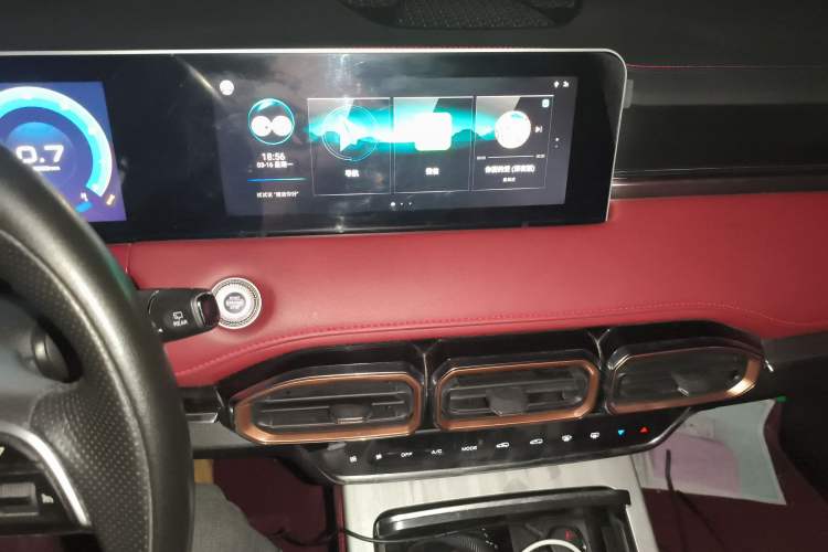 Used JETOUR X70 PLUS 2023 1.5T CVT Ziqiang MAX 7-Seater