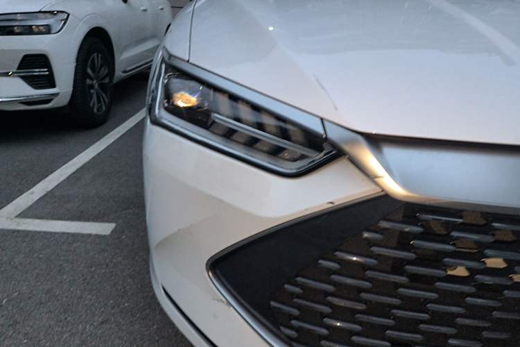 Used BYD Qin PLUS 2023 Champion Edition DM-i 55KM Leading Model Right Front Headlight