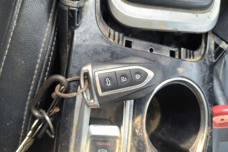 Used Zotye SR7 2016 1.5T CVT Cube Heart Edition China V Standard