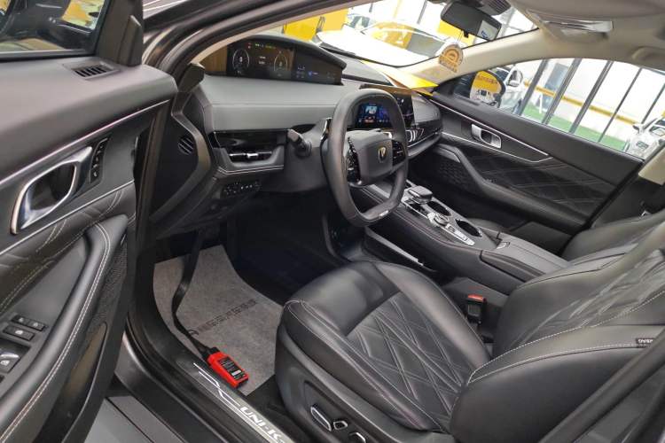 Used Changan UNI-K iDD 2023 Smart Electric iDD 1.5T 135km Smart Leading Model
