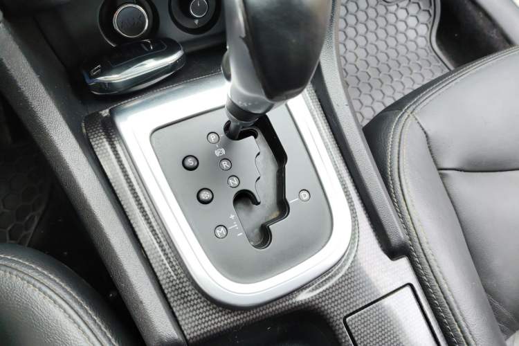 Used Citroen C4L 2015 1.6T Automatic Prestige Edition Gear Lever