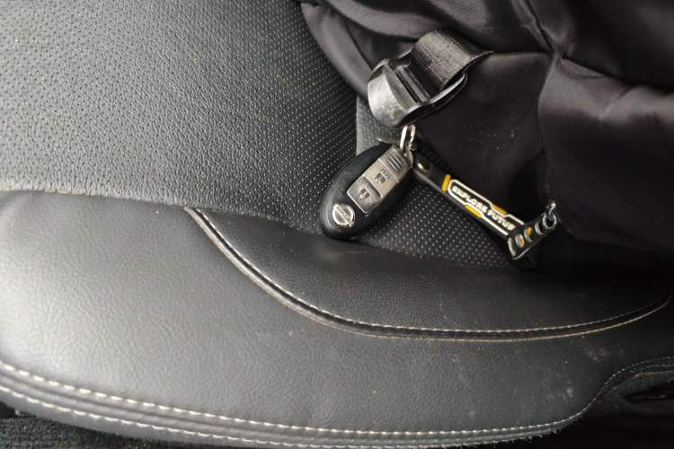 Used Nissan Terra 2020 2.5L XL Upper Automatic Two-Wheel Drive Luxury Edition Vehicle Key