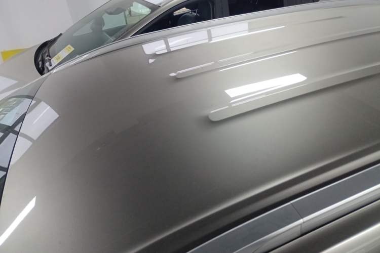 Used AION Y 2023 Plus 610 Enjoy Edition Roof