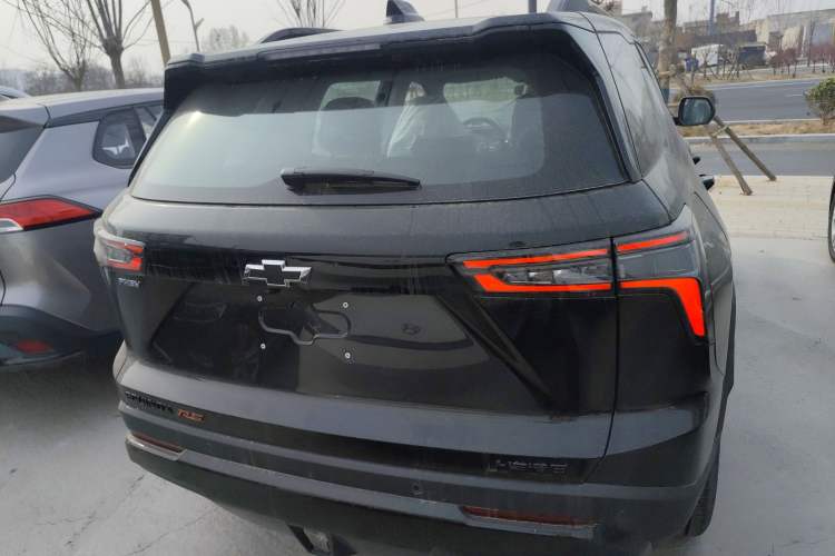 Used Chevrolet Equinox Plus 2024 102km RS Ultimate Edition Rear