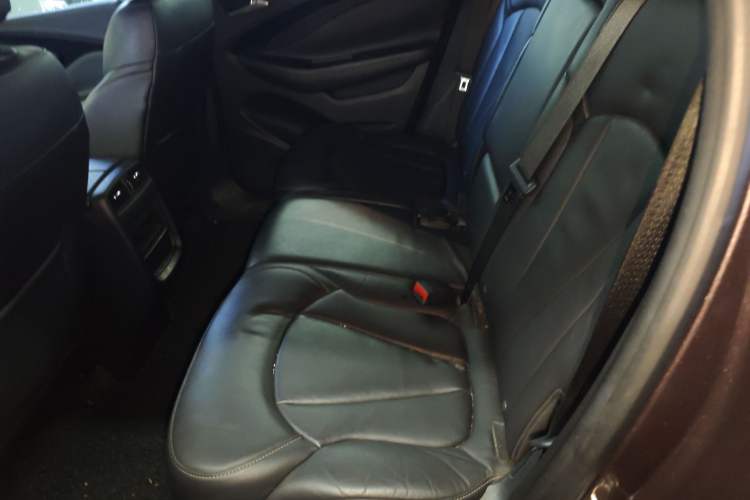 Used Buick Envision 2016 28T Four-Wheel Drive Elite Version Left Rear Seat