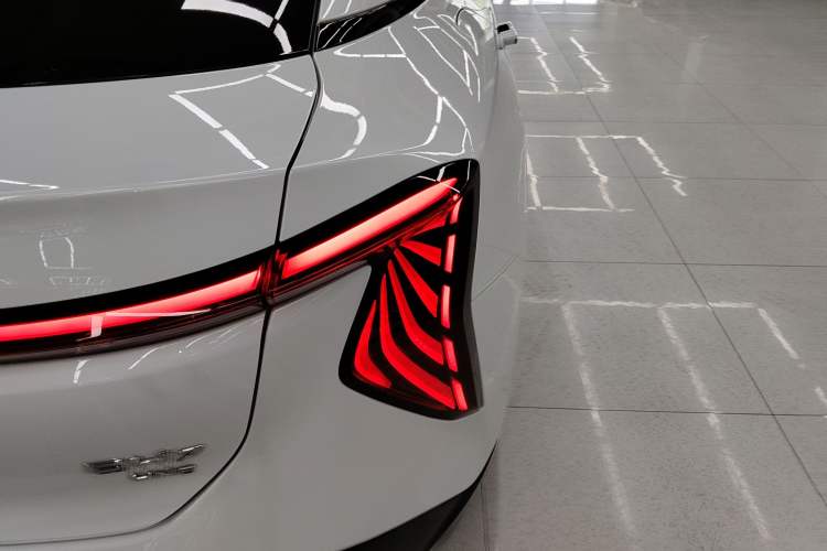 Used Hongqi EH7 2024 690 Pro Right Rear Taillight