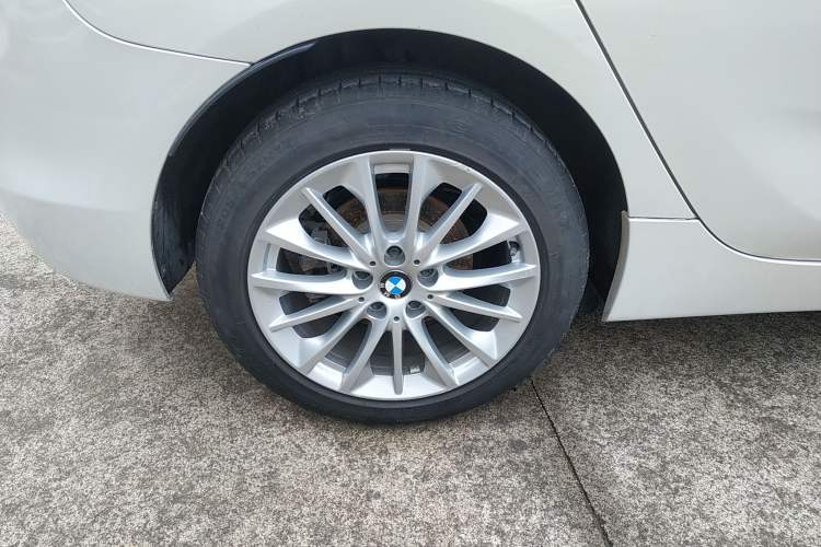 Used BMW 2 Series Active Tourer 2019 218i Leading Model Right Rear Wheel Hub