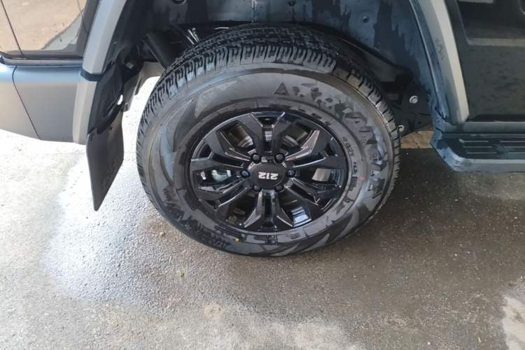 Used 212 T01 2024 2.0T Mechanic
