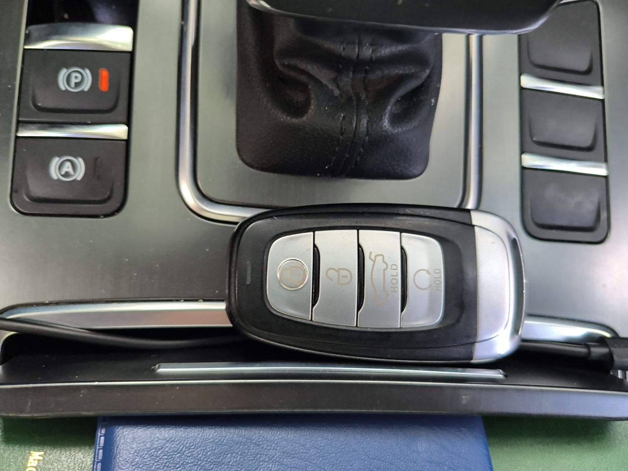Hongqi H5 2022 Classic Model 1.8T Automatic Smart Connect Flagship Edition - Chinese Trim Yun — снимка 20