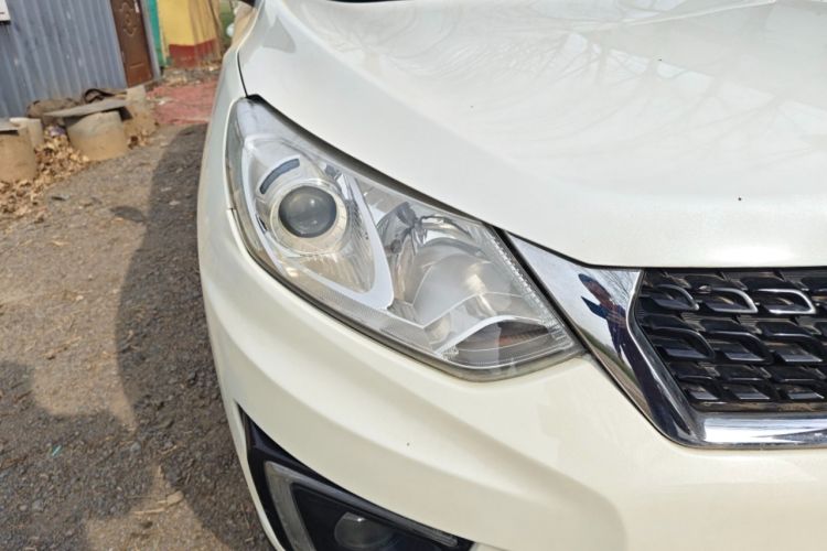 Used BAIC Senova X35 2016 1.5L Manual Elite Edition Right Front Headlight