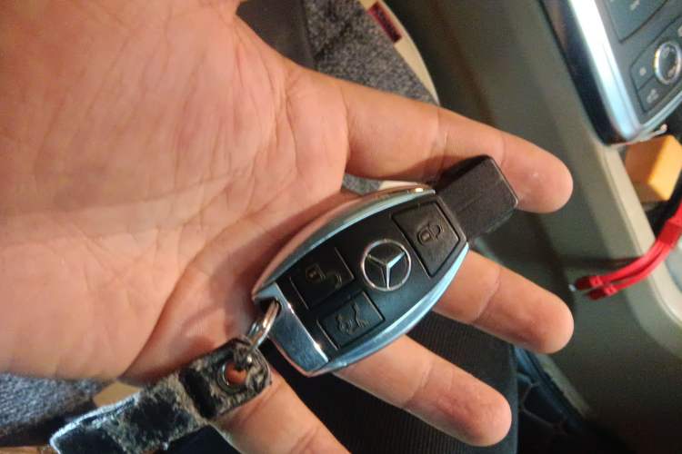 Used Mercedes-Benz M-Class 2014 ML 400 4MATIC Luxury Model
