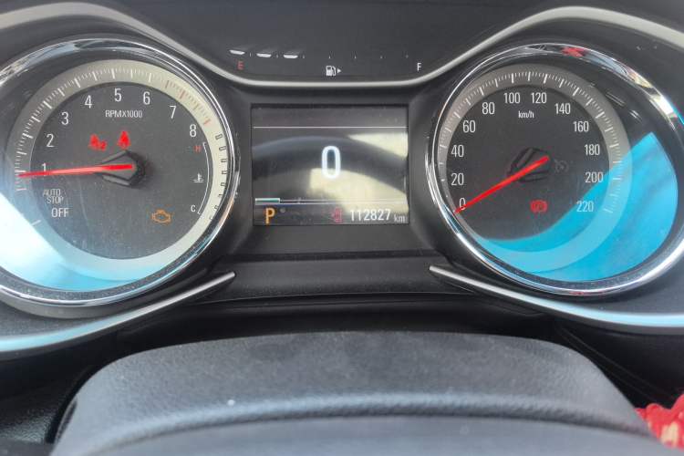 Used Chevrolet Orlando 2019 530T Automatic Mickey Custom Edition (5+2 Seats) – China VI Standard Odometer Close Up