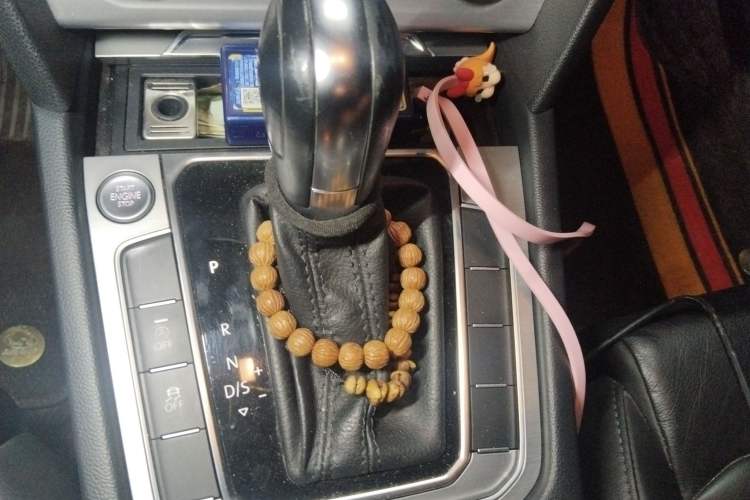 Used Volkswagen Magotan 2017 280TSI DSG Comfort Model Gear Lever