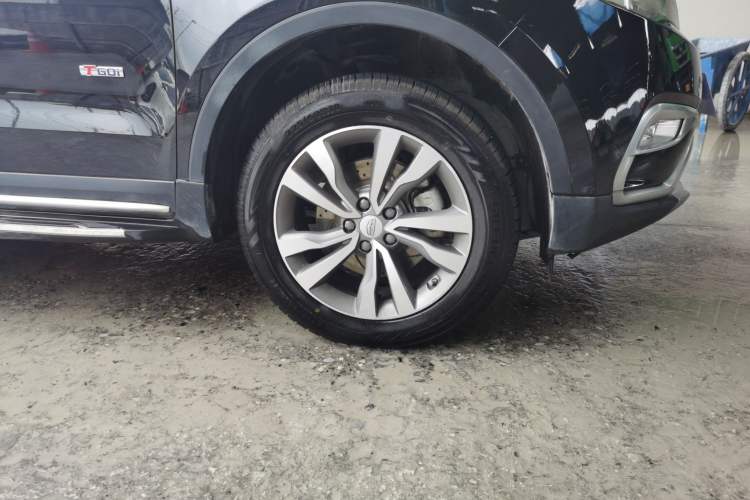 Used Geely Auto Emgrand X7 Sport 2016 1.8TD Automatic ZhiShang Model Right Front Wheel Hub