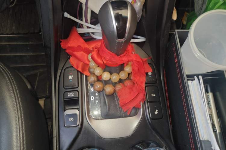 Used Hyundai Santa Fe 2013 2.0T Automatic All-Wheel Drive Top Trim