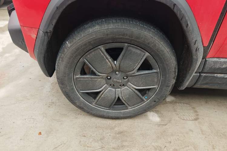 Used iCAR 03T 2024 501km Four-wheel Drive Long-Range Version Left Front Wheel Hub