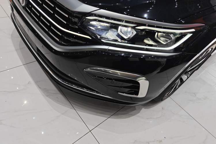 Used Volkswagen Passat 2026 Model, Outstanding 380TSI Longyao Edition