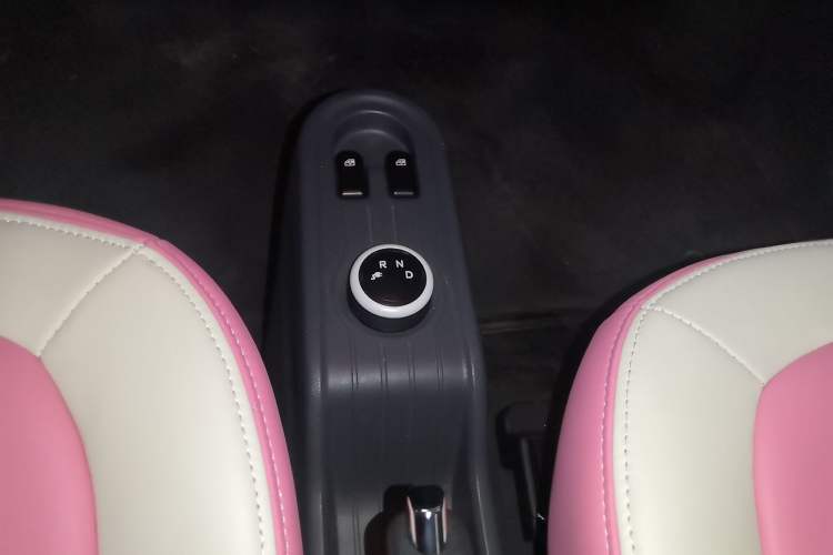 Used Wuling Hongguang MINIEV 2022 Macaron Premium Model – Lithium Iron Phosphate
