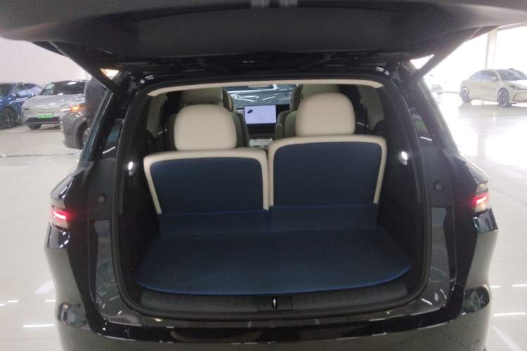 Used Li Auto Li Auto i8 2025 Model Standard Version