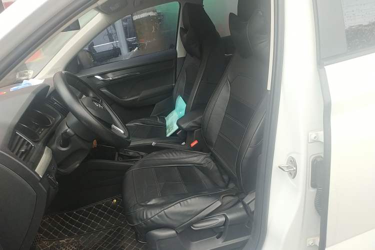 Used Skoda Kamiq 2024 1.5L Automatic Power Version
