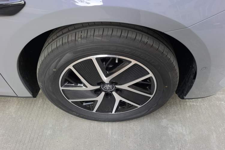 Used BYD Qin L 2026 DM-i 128KM Leading Edition
