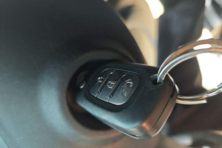 Used smart fortwo 2015 1.0L 52 kW Hardtop Passion Edition Vehicle Key