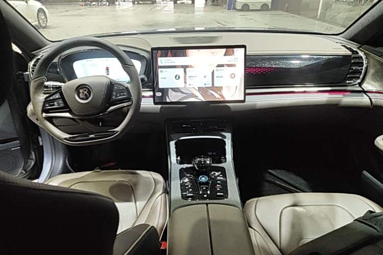 Used BYD Han 2022 DM-i 121KM Luxury Model
