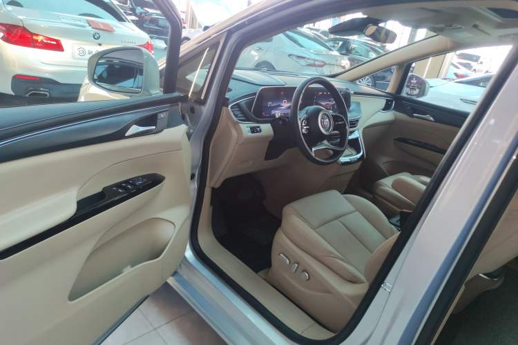 Used Buick GL8 New Energy 2025 Lu Shang Luxury Edition 7-Seater Driver Seat