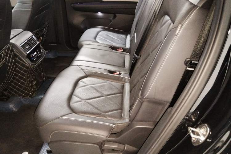 Used Volkswagen Teramont 2021 380TSI Four-Wheel Drive Prestige Flagship Edition Left Rear Seat