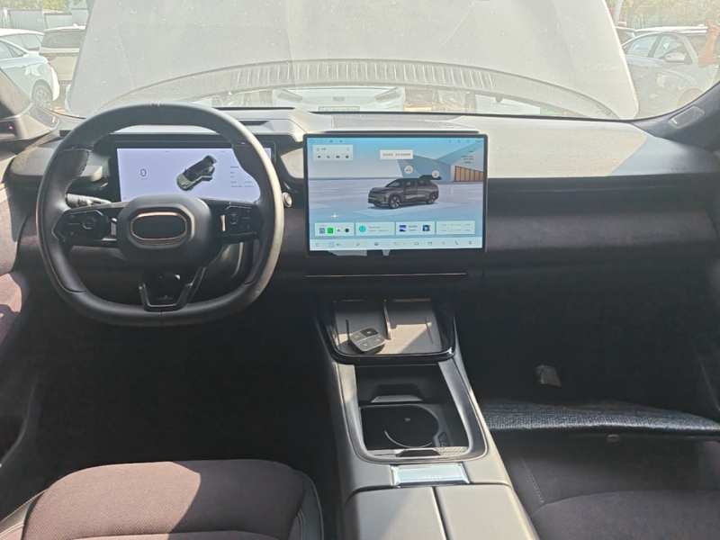 Used Lynk & Co 08 EM-P 2023 220 km Limited-Time Edition — 10