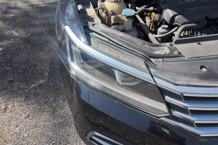 Used Volkswagen Passat 2016 330TSI DSG Prestige Edition Right Front Headlight