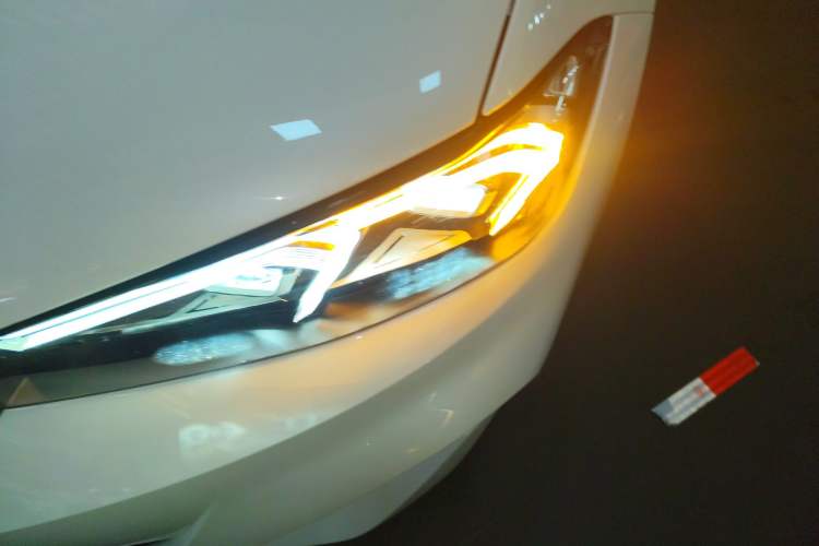 Used BMW i3 2024 eDrive 35 L Left Front Headlight