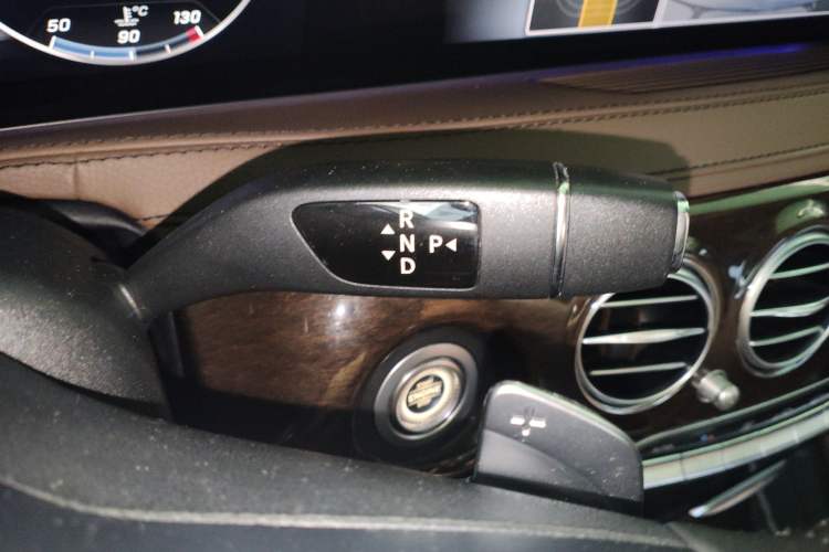 Used Mercedes-Benz S-Class 2018 S 320 L
