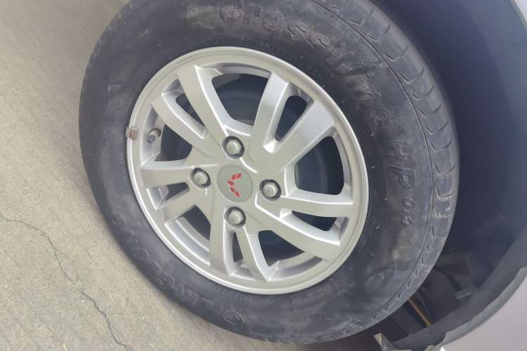 Used Wuling Hongguang 2019 1.5L S Standard Version China VI LAR
