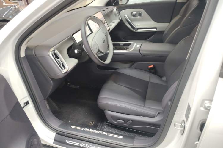 Used Leapmotor B01 2025 650 Enjoyment Edition Left Front Seat