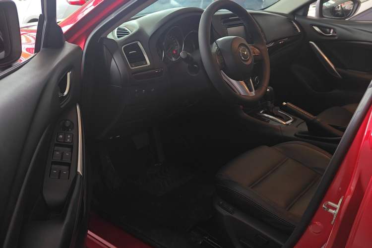 Used Mazda Atenza 2015 2.0L Blue Sky Luxury Edition