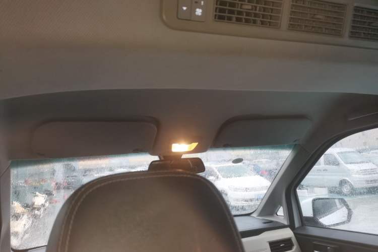 Used Wuling Hongguang PLUS 2020 1.5L Manual Comfort 7-Seater
