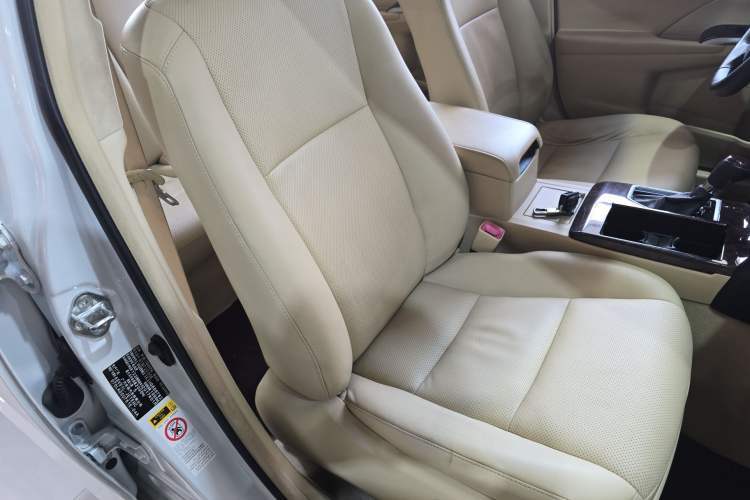 Used Toyota Camry 2016 2.0G 10th Anniversary Leading Edition