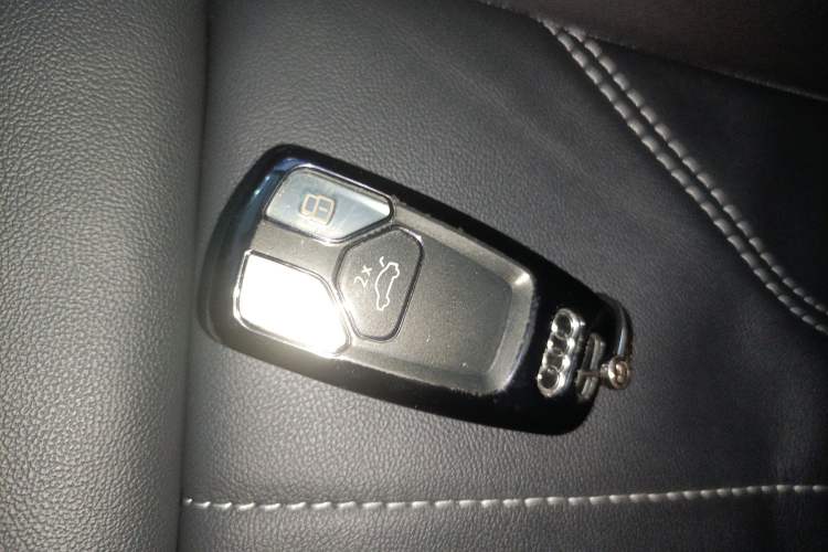 Used Audi Q5L 2022 40T Luxury Dynamic Model