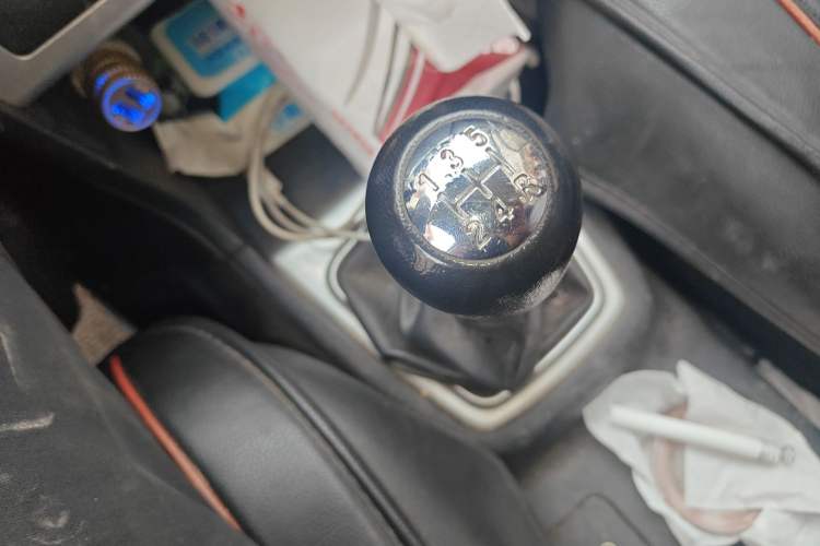 Used CHANGAN KAICHENG Ounuo S 2015 1.5L CNG Model Gear Lever