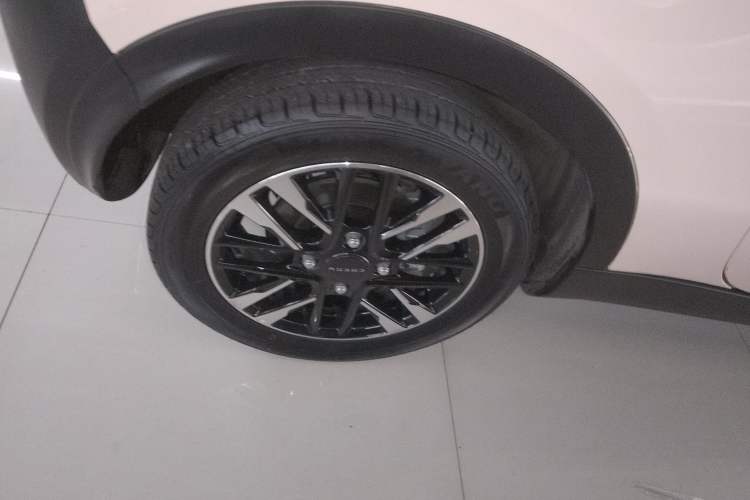 Used Chery New Energy Little Ant 2022 Sweet Pink Edition Half-Sugar Version Lithium Iron Phosphate 29.2 kWh 30 kW 301 km Right Rear Wheel Hub