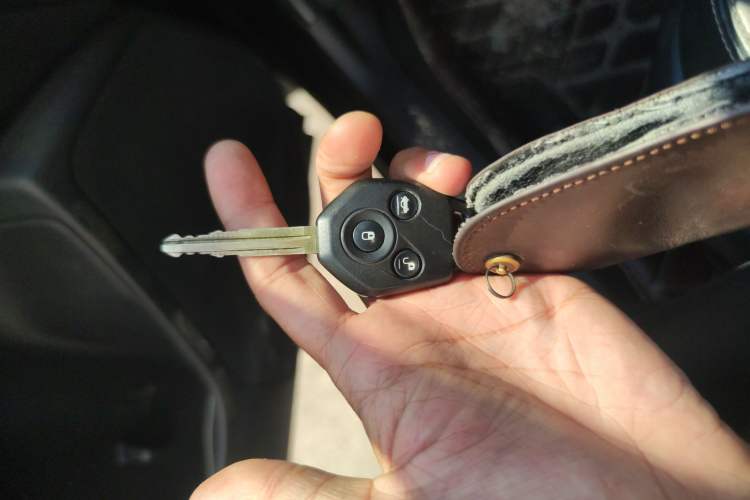 Used Subaru Forester 2015 2.0i Special Edition Commemorative Model Vehicle Key