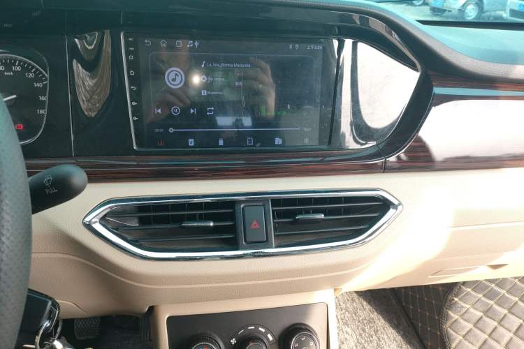 Used Kuayue Kuayue Xing V3 2022 1.5L Gasoline Comfort-Grade 5-Seater Passenger Vehicle JL473QH