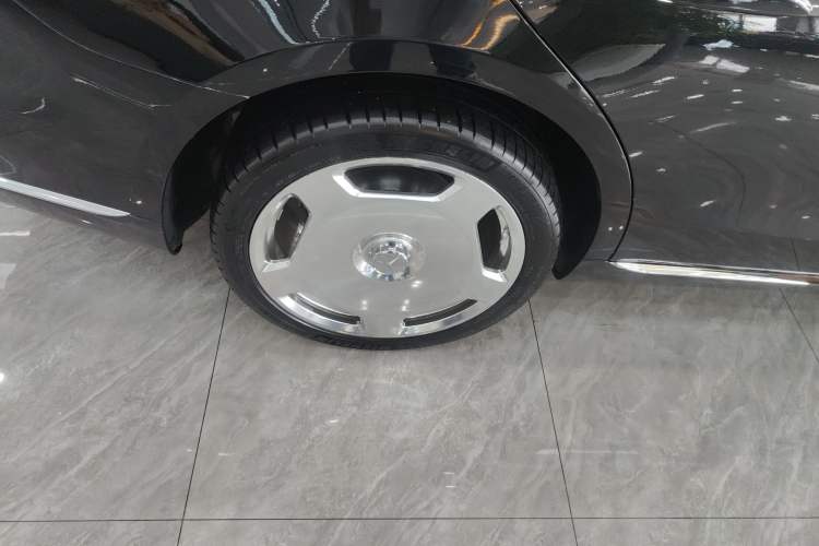 Used Mercedes-Benz S-Class 2024 Restyled S 400 L Business Version Exterior 5