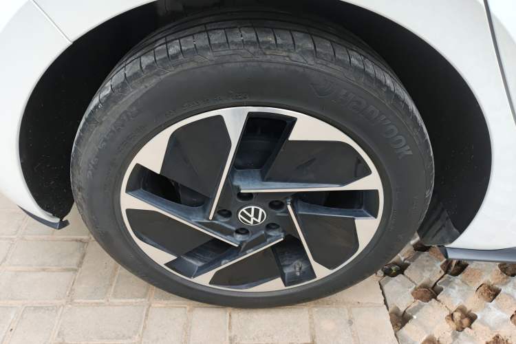 Used Volkswagen ID.3 2024 Pure & Smart Edition Right Rear Wheel Hub