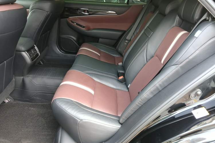 Used Toyota Crown 2017 2.0T Sport Edition Left Rear Seat