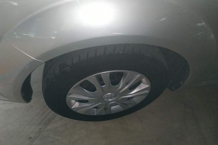 Used Buick Excelle 2015 1.5L Automatic Classic Model Left Front Wheel Hub
