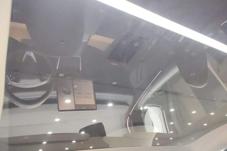 Used Tesla Model Y 2025 Rear-Wheel-Drive Version