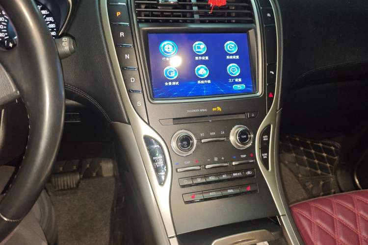 Used Lincoln MKX 2017 2.0T Two-Wheel Drive Deluxe Edition