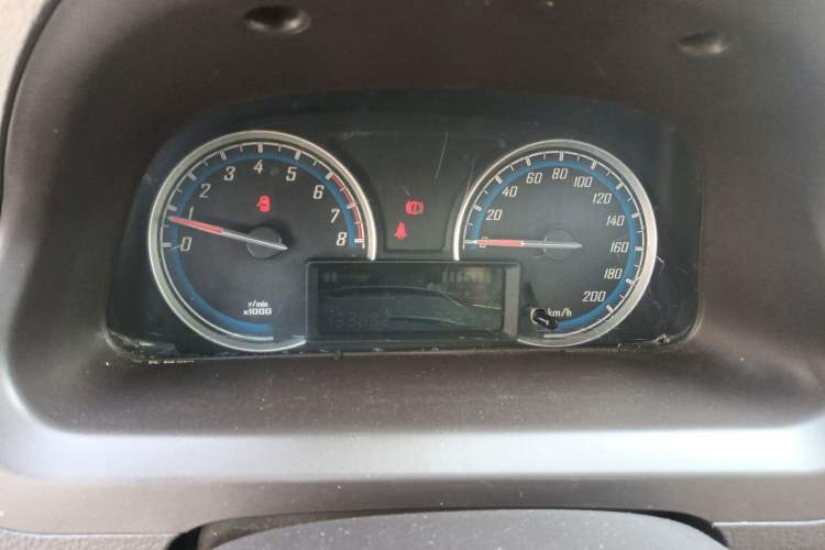 Used Baojun 730 2014 1.5L manual luxury trim 7 seats
